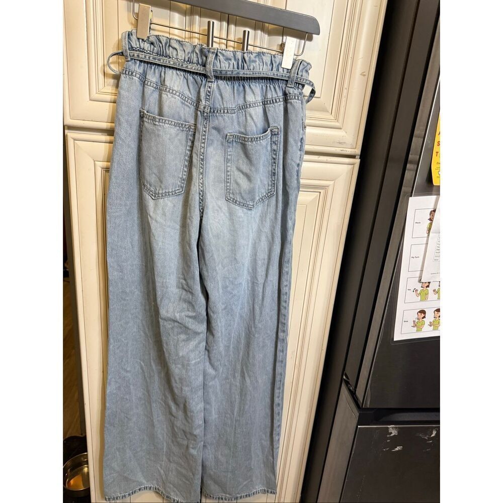 H&M Divided Women's High-Waisted Paperbag Waist Wide Leg Jeans Blue Denim Size 4
